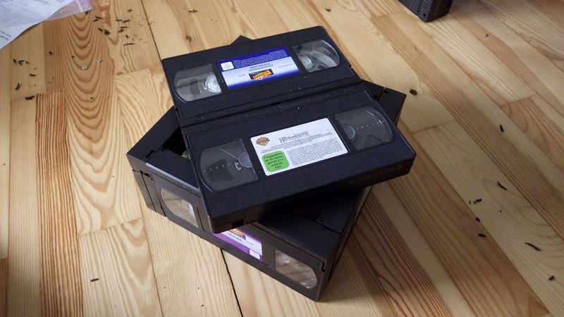 File:VHS table 03.JPG